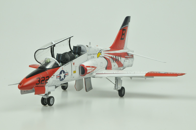 [Vitrine concours "Les avions école"] T-45 Goshawk [1/48 Kinetic] _DSC4719