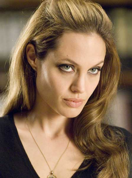 Estrenos de Cine - Pgina 11 Angelina_jolie