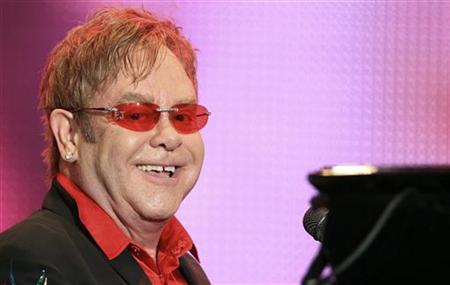 Elton John akuzohet për plagjiaturë Elton-john