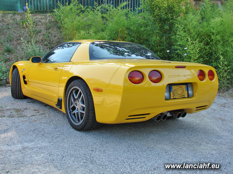 Vends C5 Z06 - 26500 euros - Page 2 Vette_rear