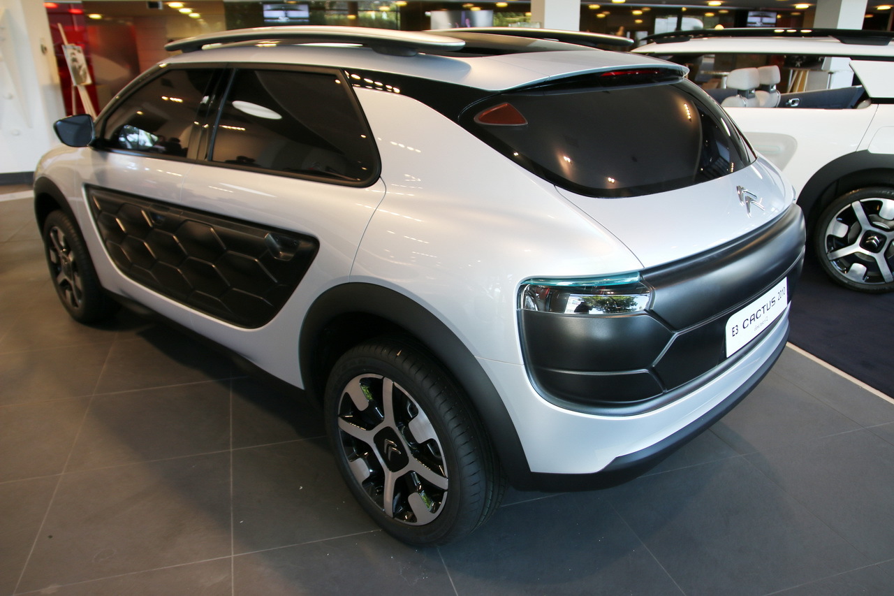 [DESIGN] Genèse du C4 Cactus: projet E31 Citroen-c4-cactus-genese-09