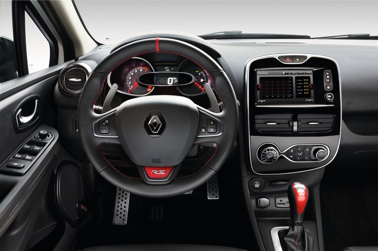 2012 - [Renault] Clio IV [X98] - Page 32 Renault-clio-rs-trophy-220edc-2015-14