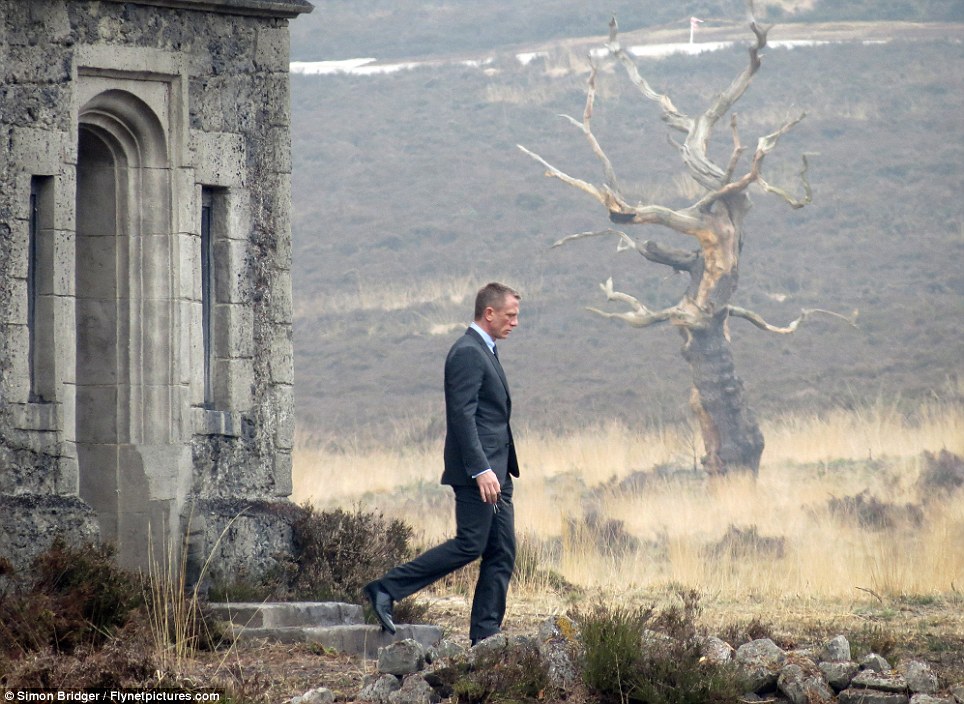 IMAGENES DE SKYFALL - Página 11 Splode3