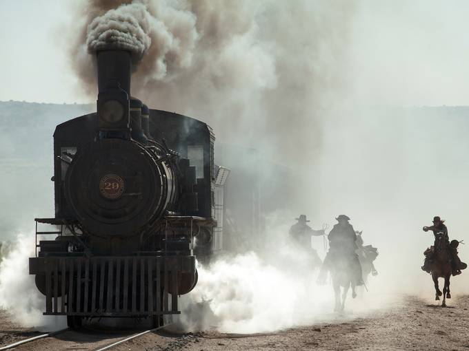 Las películas que vienen - Página 12 Lone-Ranger-Tren