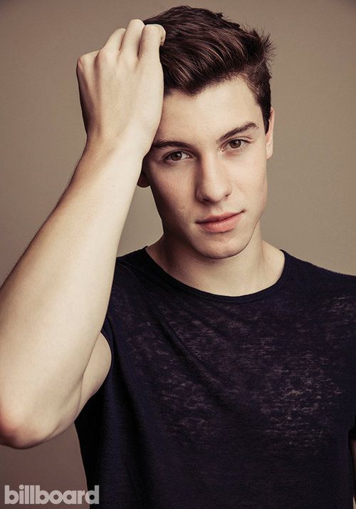 Bavons ensemble ! :D Shawn-Mendes