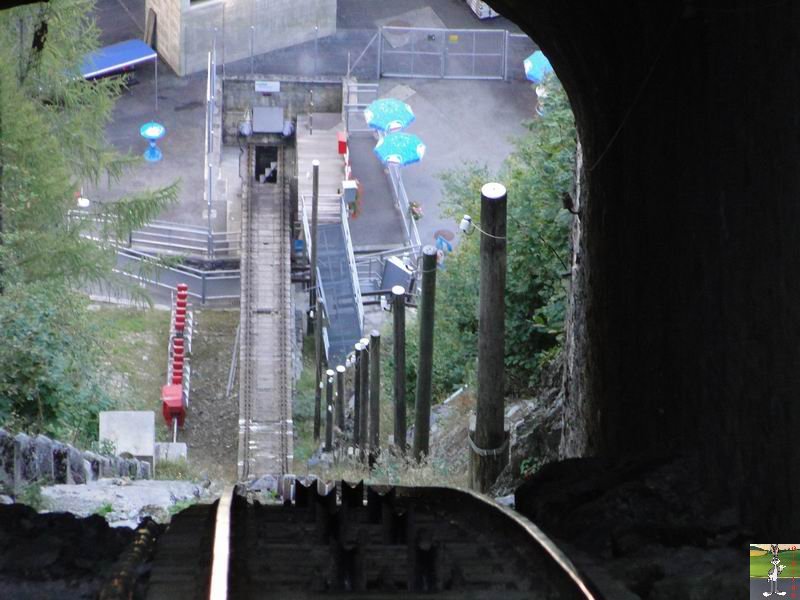 Parc d'Attractions du Châtelard (2 funiculaires et 1 petit train panoramique) (VS, Suisse) (11-09-2010) Chatelard_Chateau_d_eau_046