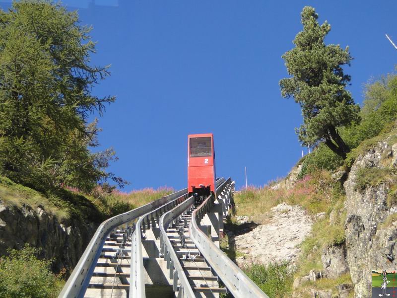 Funiculaire Pied du barrage - Lac d'Emosson (VS, Suisse) (11-09-2010)  Minifunic_Emosson_021