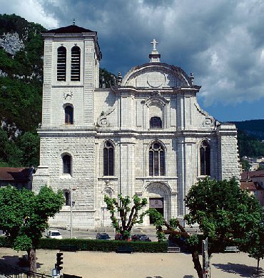 002 - St Claude (39) La cathédrale des Trois Apôtres (St Pierre, St Paul, St André) 0007