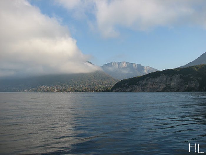 Le lac en partage - Un très inhabituel lac d'Annecy - 24-10-2011 Hl_annecy_011