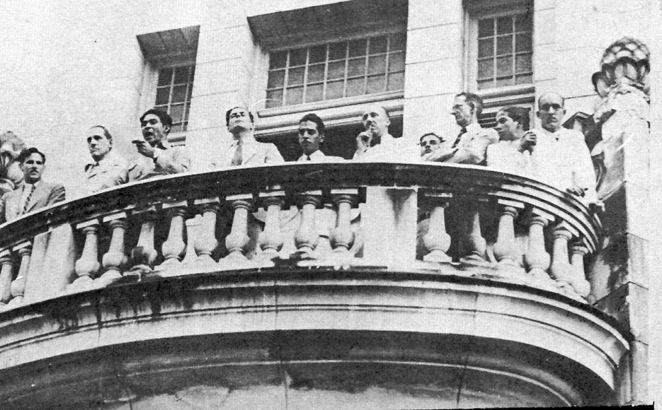 CUBANEANDO: HISTORIA DE CUBA EN IMAGENES Batista-balcony