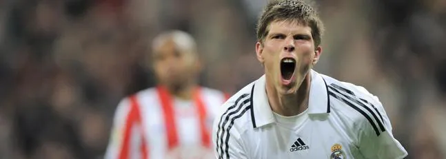 Klaas sale de caza Huntelaar2--647x231