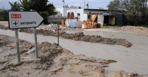 Decenas de personas rescatadas por el nuevo temporal de lluvias que afecta a Andalucía 1854097