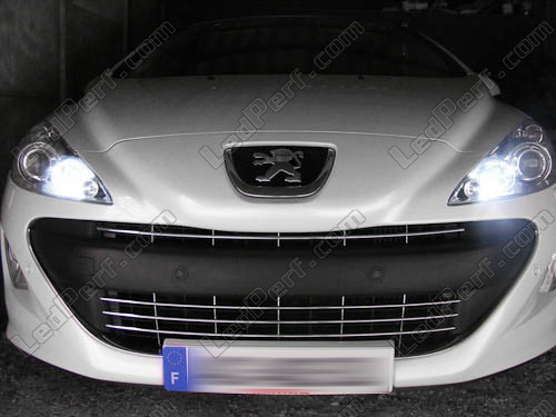 [Reduction 10%] LedPerf.com : Eclairage automobile à leds Pack_blanc_led_xenon_Peugeot_308_veilleuses_tuning_1
