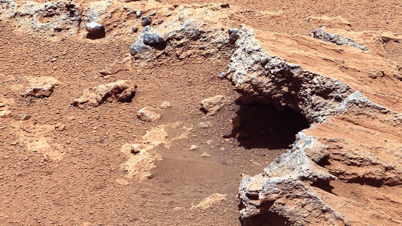 Des traces d'un ancien cours d'eau découvertes sur Mars PHOcccf8e72-c9e1-11e2-9230-111353459397-805x453