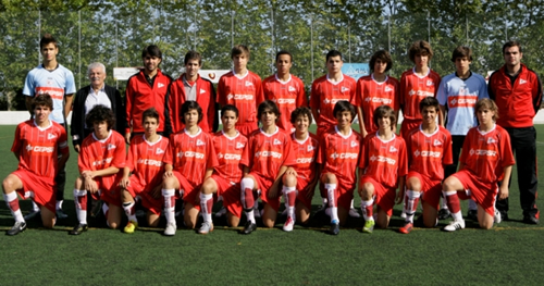 Sub-15 terminam 2.ª fase com vitória na Madeira 20110404_01