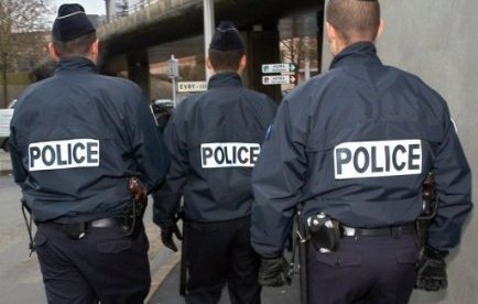 La France défend elle assez ses policiers ? 654215-341513-jpg_448774_434x276