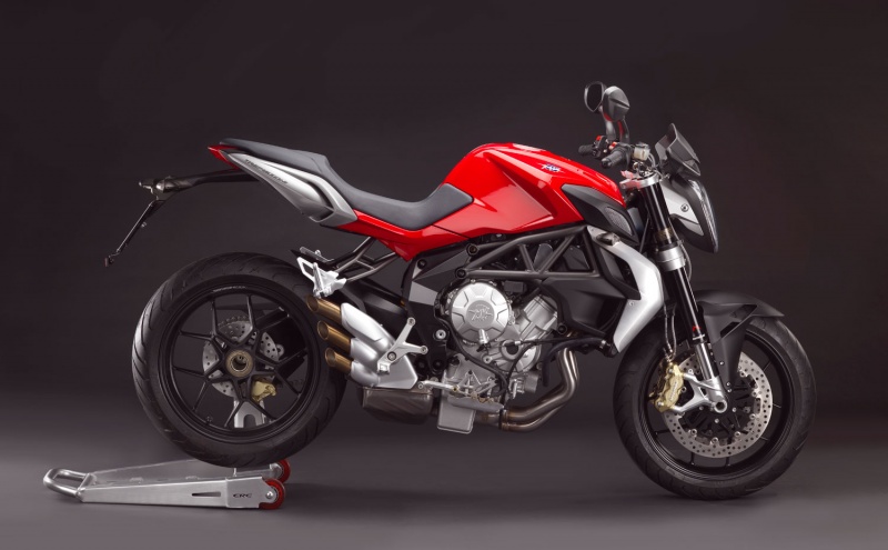 futures versions des rivales de notre belle Mv-agusta-brutale-675-rouge_hd