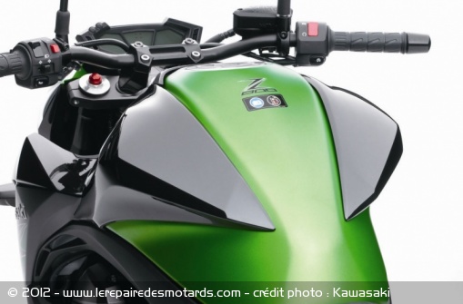 [NEWS] Kawasaki Z800 Kawasaki-z800-reservoir