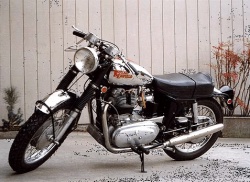 [TOPIC UNIQUE] Histoire des constructeurs motos - Page 2 Histoire-constructeur-royal-enfield-interceptor