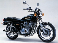 [TOPIC UNIQUE] Histoire des constructeurs motos Histoire-constructeur-suzuki-gs-750