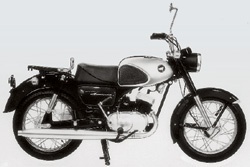 [TOPIC UNIQUE] Histoire des constructeurs motos Kawasaki-125-b8