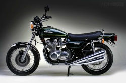 [TOPIC UNIQUE] Histoire des constructeurs motos Kawasaki-900z