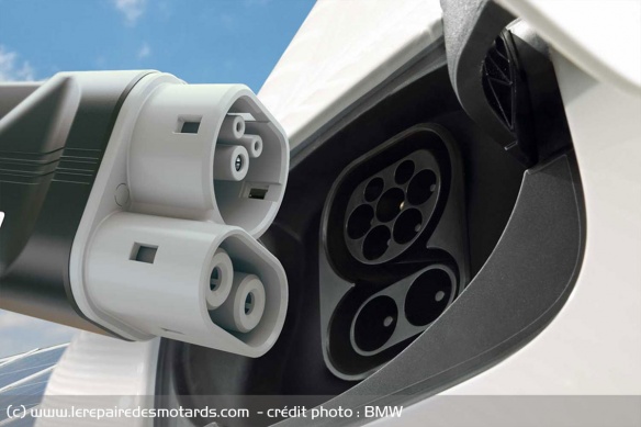 Bornes, prises et connecteurs de charge des véhicules électriques Vehicules-electriques-prises-connecteurs-recharge-combo2