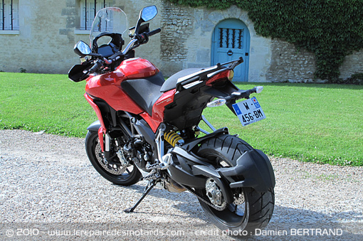 Essai MTS1200 par "Le repaire des motards" Ducati-multistrada-1200-34ar