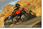 [essai net] [video] KTM Superduke 990 RR par Monneret (TF1) Ktm-superduke-990-b