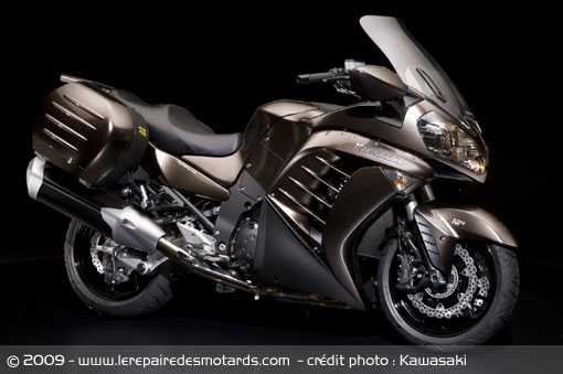 Nouveautés 2010 Kawasaki-1400-gtr