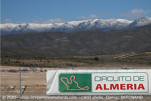 Les bienfaits du 2 roues à pédales - Page 8 Circuit-almeria