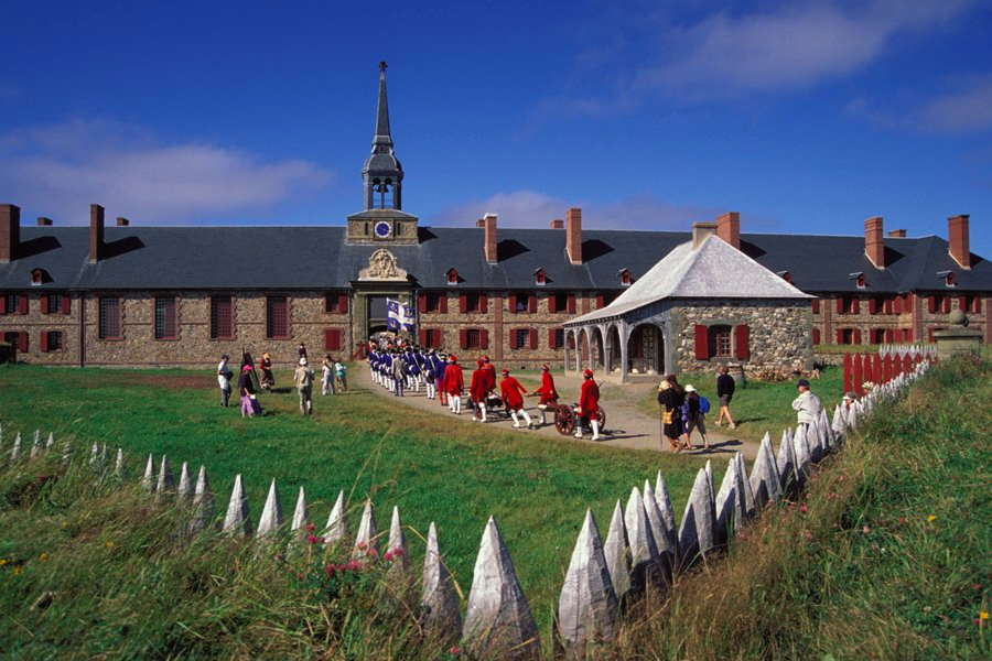 Louis XIV+Louis XVII+Louis XIV+Camp du Drap d'or+60ème anniversaire du débarquement+autres Louisbourg7777