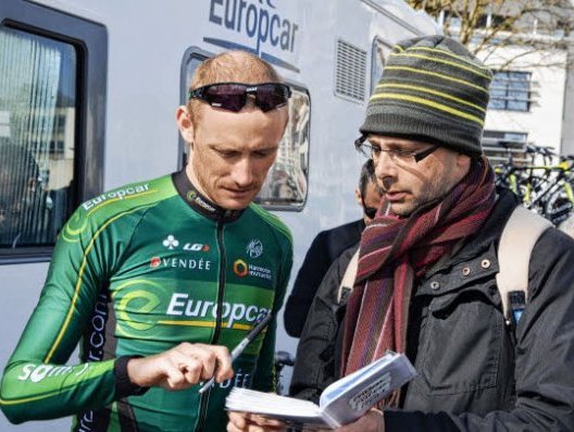 Fogerty Cycling Team (FCT) - Fabrice - Page 5 Au-depart-de-cholet-fabrice-jeandesboz-avait-retrouve-ses_1851601_528x397