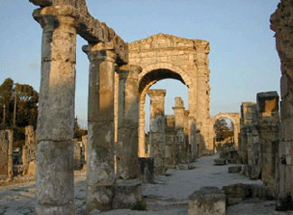آثار لبنانية  تعود إلى آلاف و مئات السنين... Lebanon_tyre1