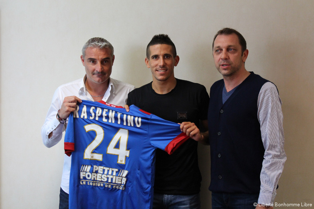 [Mercato officiel 2014/2015] en Images (pas de commentaires) Caen-Florian-Raspentino2