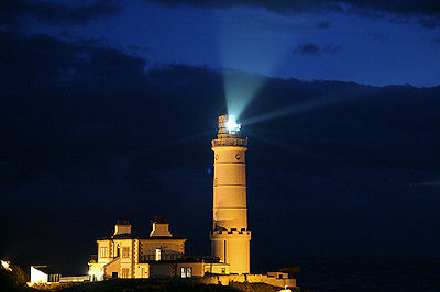 Hoteles, restaurantes, cafeterias... del mundo! - Página 2 2009%20%20lighthouse_night