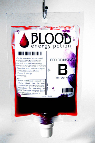 Images debiles ... - Page 2 Blood-Energy-Drink