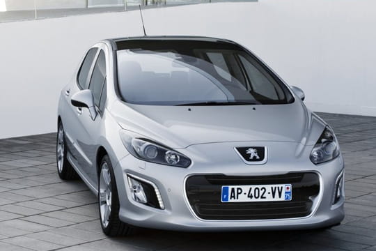 Nouvelle Peugeot 308 : la lionne reprend du poil de la bête Peugeot-308-moteurs-786595