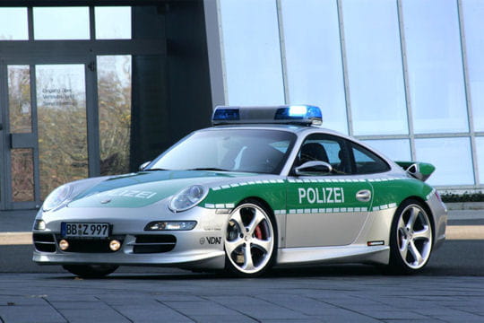 Les voitures de police dans le monde Allemagne-tune-it-safe-588608