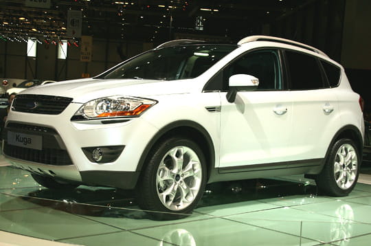 سيارات فورد - صفحة 2 Ford-kuga-2-auto-salons-277542