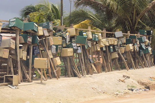  Insolite & Bêtisiers : Boîtes aux lettres amusantes Boites-vrac-480787