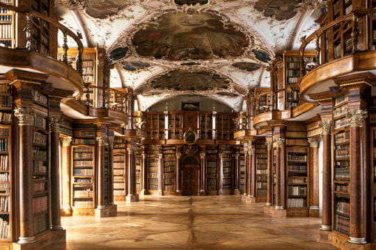 Demande de repaire Bibliotheque-l-abbaye-saint-gall-suisse-582796