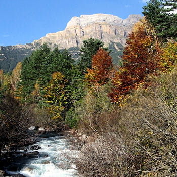 Nature et Animaux > Sites naturels > Les canyons Canyon-d-ordesa-232524