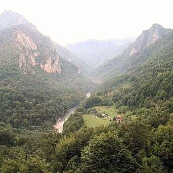 Nature et Animaux > Sites naturels > Les canyons Gorges-tara-227852