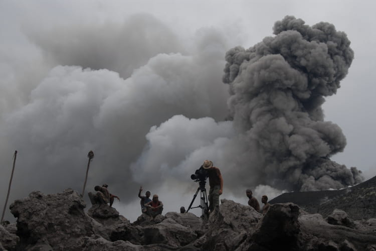 La lave, un terrain pas si stérile!! Tournage-volcan-rabaul-1264617