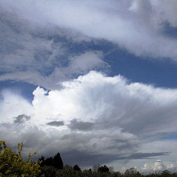 Il se passe des choses étranges dans le ciel - Page 2 Cirrus-spissatus-cumulonimbus-479108