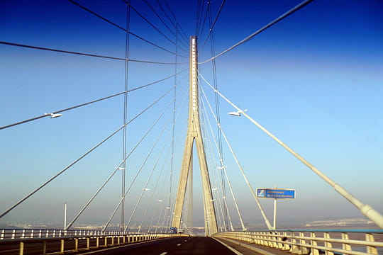  Photo Numérique & Galerie magazine : Meilleures photos de ponts Interieur-pont-normandie-829320