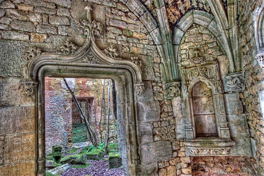 Photo Numérique & Retouche : Photos HDR Sculpture-d-un-chateau-abandonne-533776