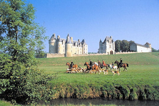 Châteaux .... Chateau-montpoupon-504569