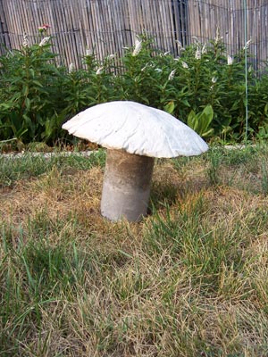 بالصور فكرة فى تنسيق حديقة Mushroom6